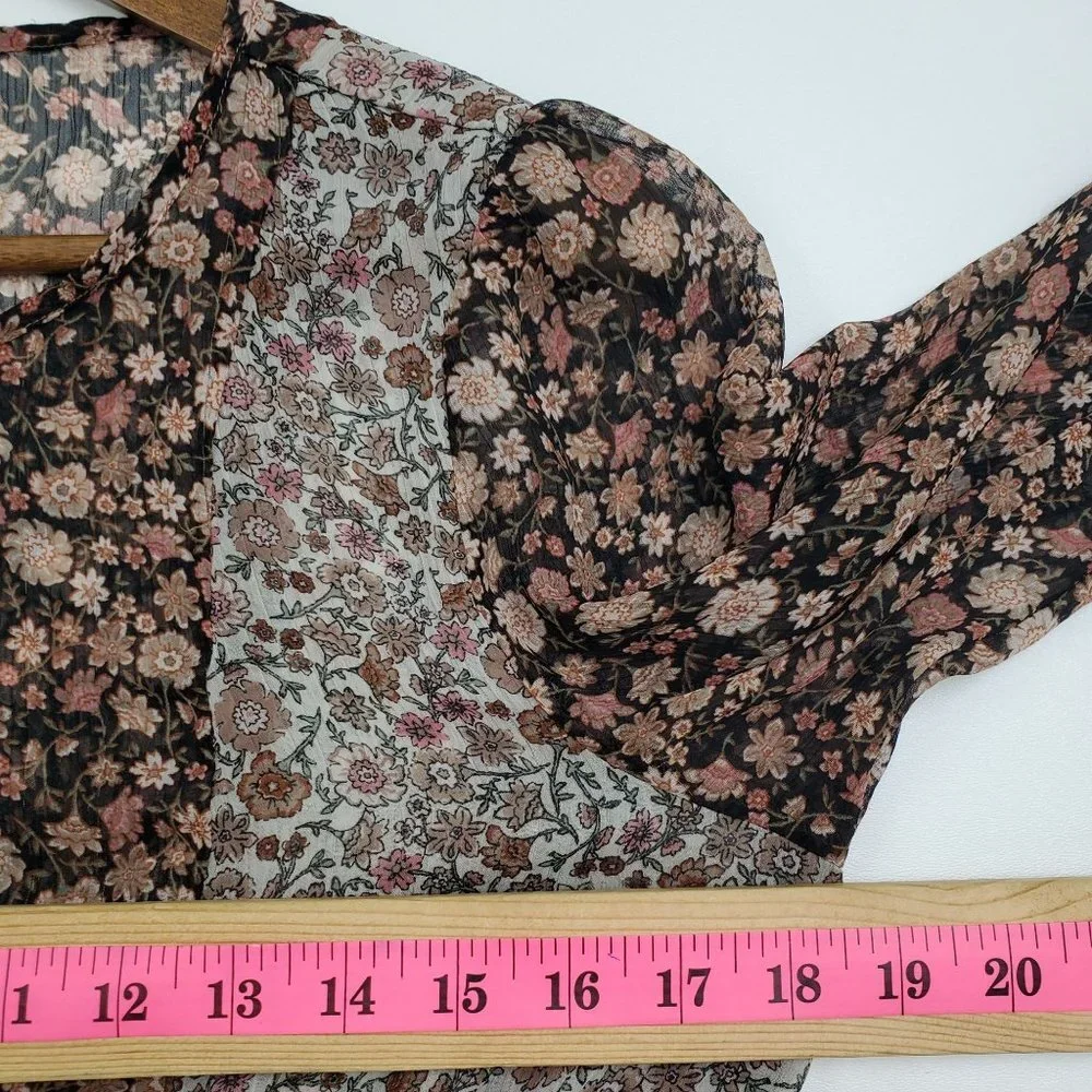 Maurices Womens Bell Sleeve Blouse Top Size‎ M Sheer Button Pink Black Boho